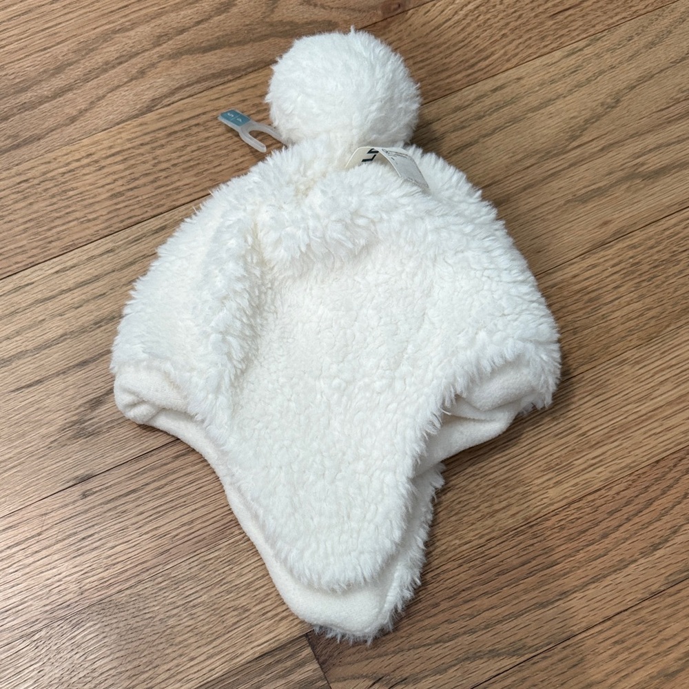 Old Navy Cozy Cream Kids Pom-Pom Hat